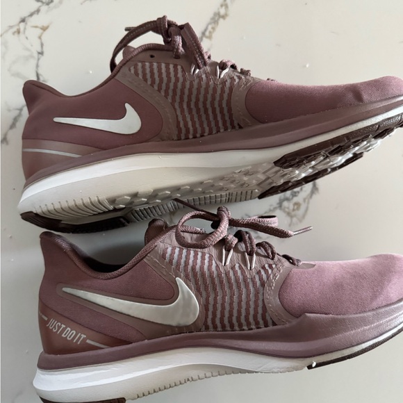 Nike tr8 muave sneakers - Picture 3 of 6